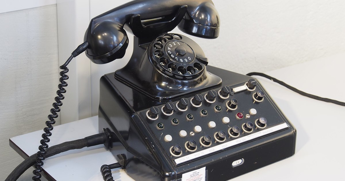Museum Verbindingsdienst Old telephone pic4